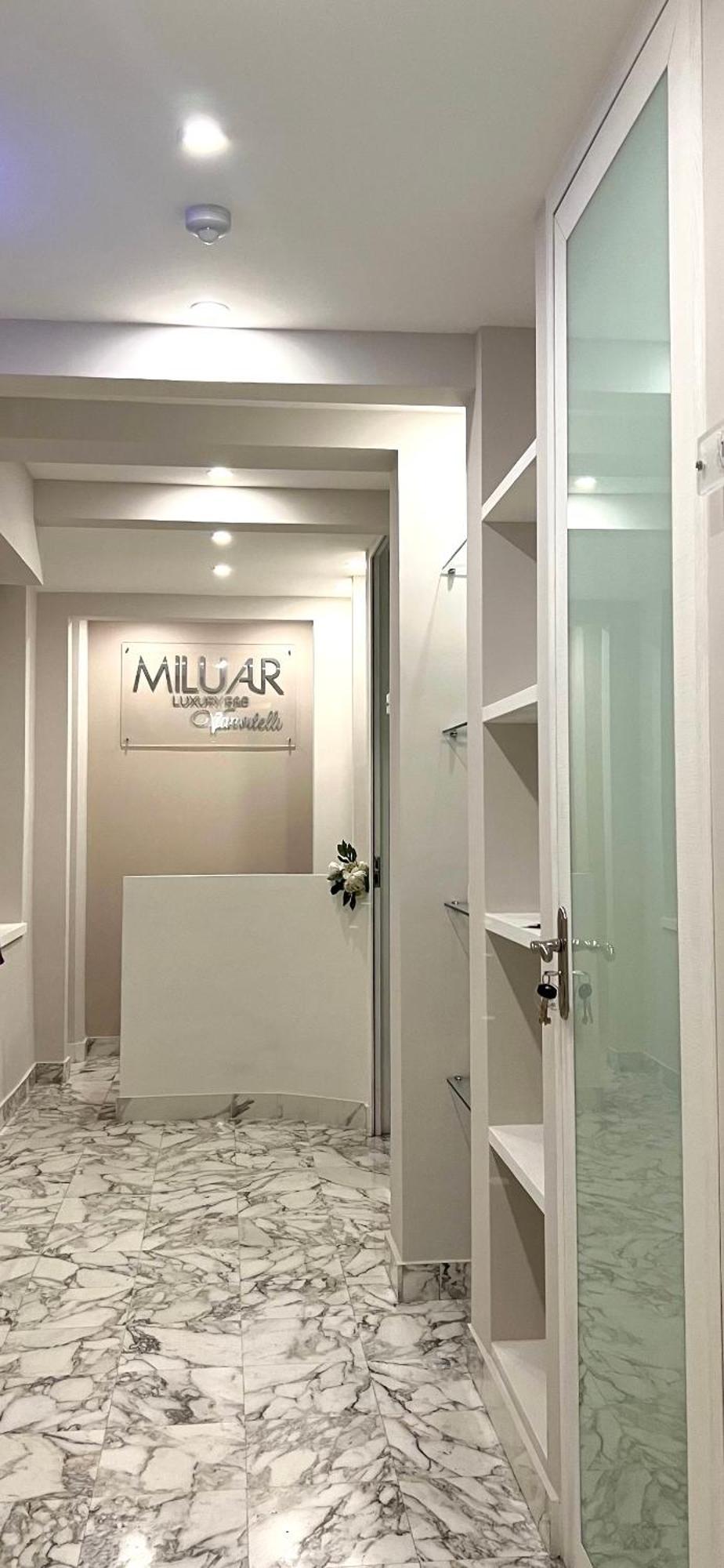 Miluar Luxury - Vanvitelli Couette-café *