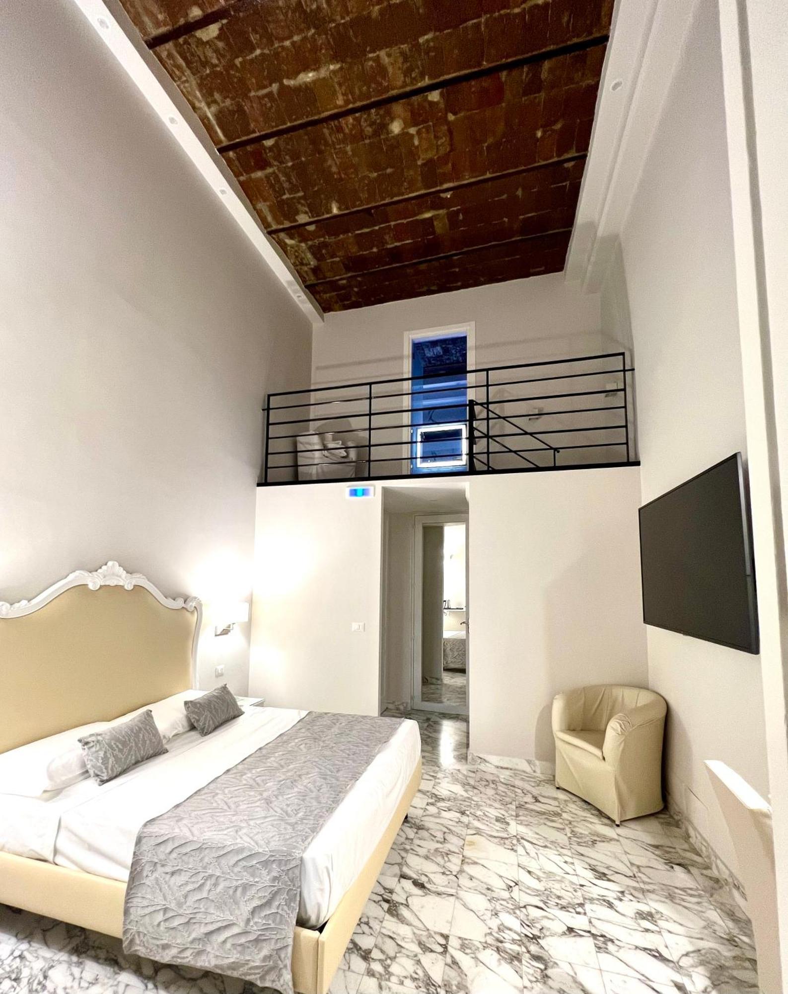 Miluar Luxury - Vanvitelli Naples