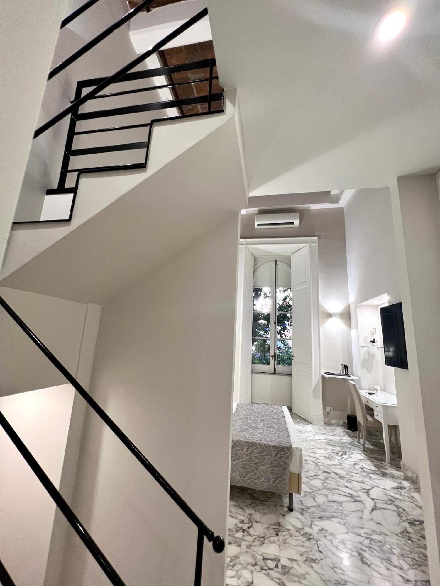 Miluar Luxury - Vanvitelli Couette-café Naples